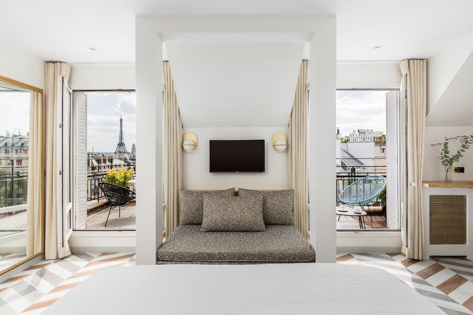 The 10 Best Airbnbs in Paris 