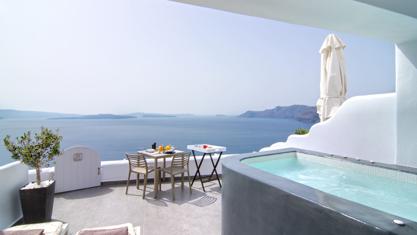 Santorini Secret Suite