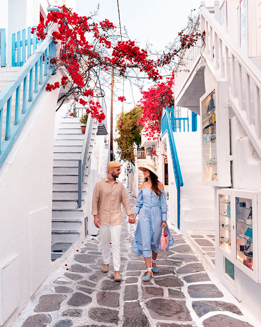 domi and frida mykonos town